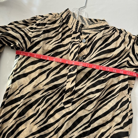 Banana Republic Animal Print Blouse - Picture 5 of 8